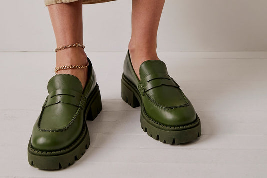 Have you caught up on the fashion of the Thick-Soled shoes?