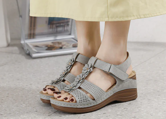 The 7 Best Casual Wedge Sandals for This Summer