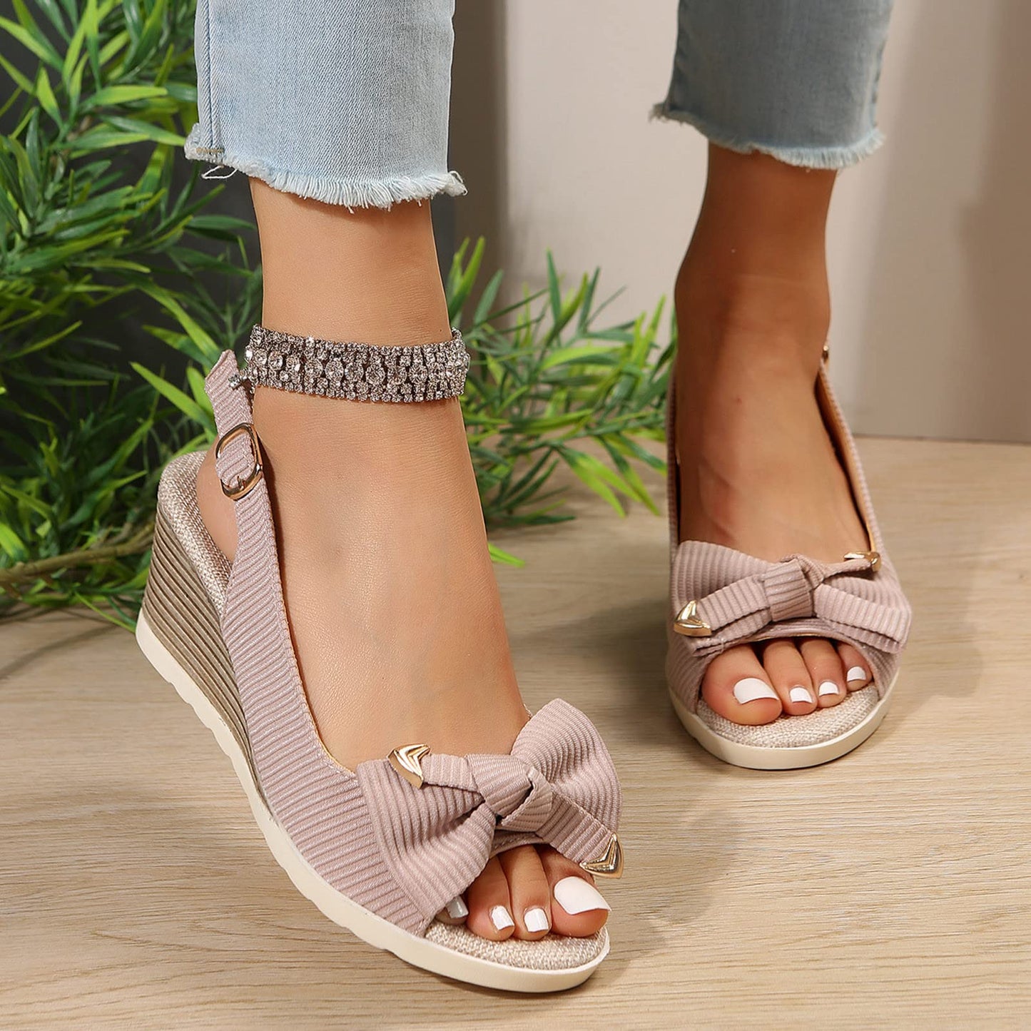 Women's fashion platform beach sandals